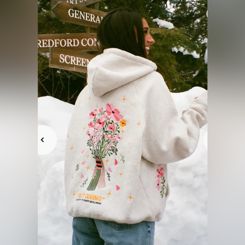 DANDY gray gift giving hoodie Medium NWT ISO trade